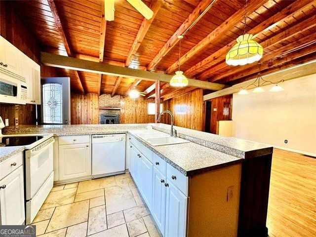 504 N Little Victoria Road, Woodstock, GA 30189