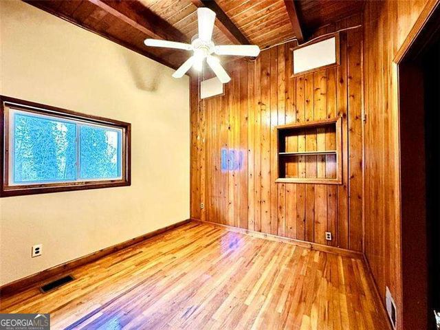 504 N Little Victoria Road, Woodstock, GA 30189