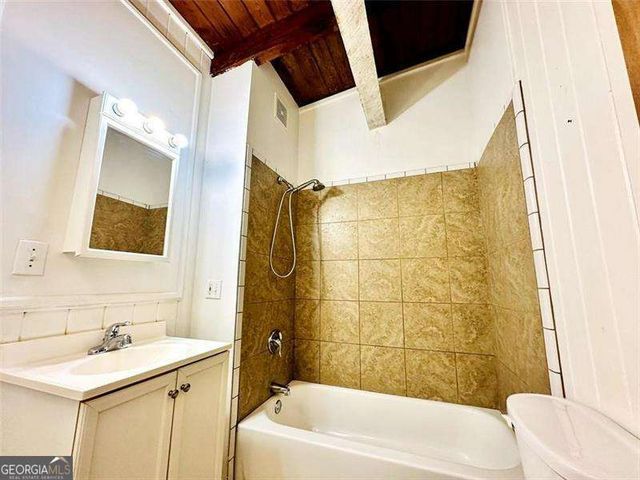504 N Little Victoria Road, Woodstock, GA 30189