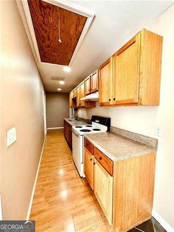 504 N Little Victoria Road, Woodstock, GA 30189