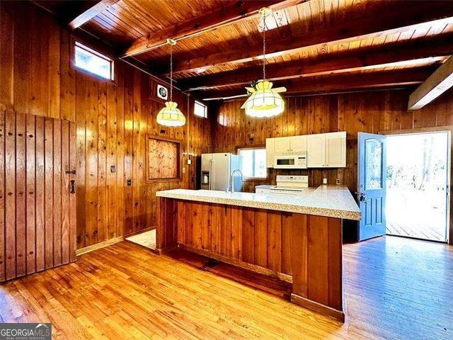 504 N Little Victoria Road, Woodstock, GA 30189