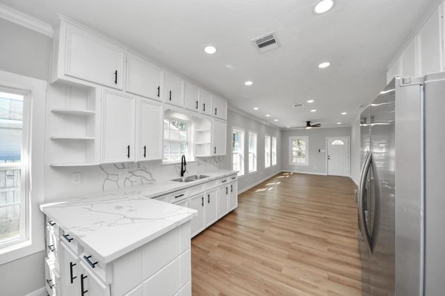 3321 Michigan Street, Baytown, TX 77520