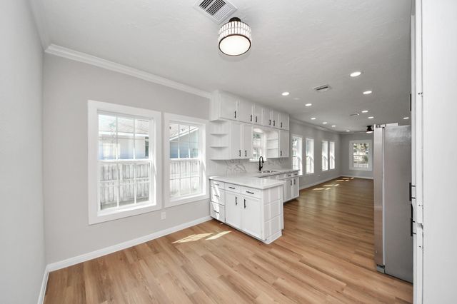 3321 Michigan Street, Baytown, TX 77520