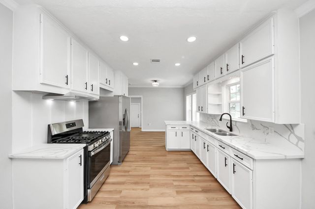 3321 Michigan Street, Baytown, TX 77520