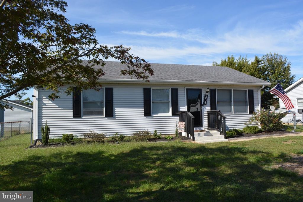 454 LAREDO DR, Smyrna, DE 19977