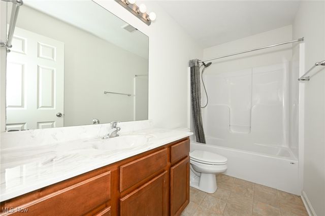 1008 Dalby Circle, Uniontown, OH 44685