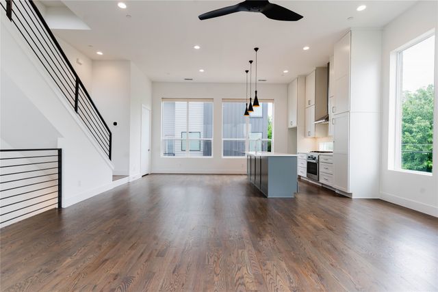 2623 Kimsey Drive 101, Dallas, TX 75235