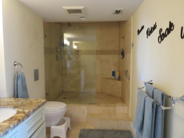 155 Yacht Club Drive 407, North Palm Beach, FL 33408