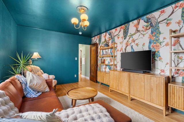 5421 Park Avenue, Minneapolis, MN 55417