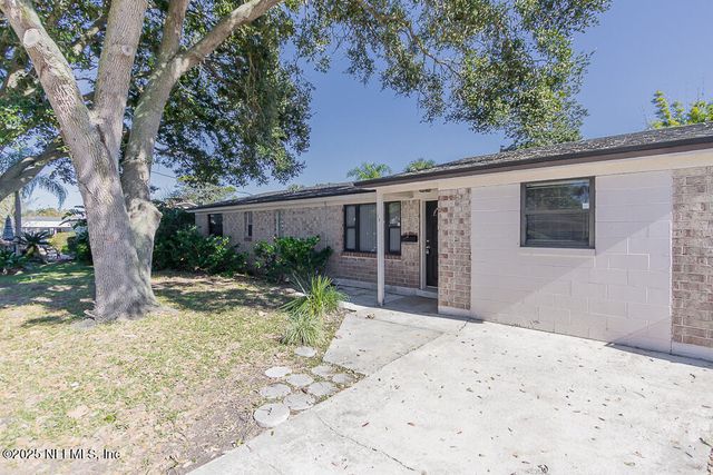 43 MILLIE Drive, Jacksonville Beach, FL 32250