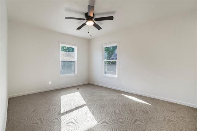 4022 chestnut Avenue, Kansas City, MO 64130