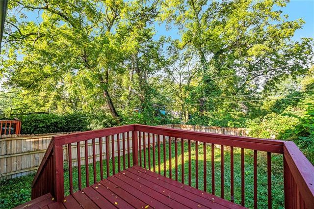 4022 chestnut Avenue, Kansas City, MO 64130