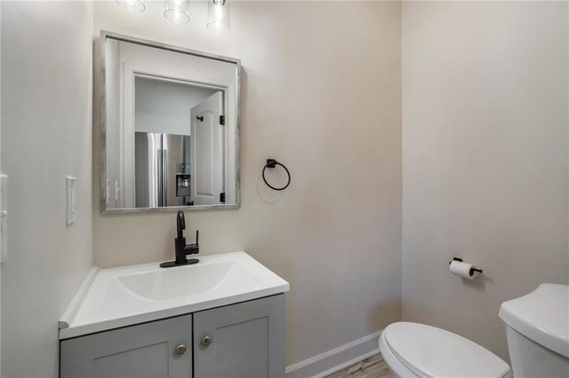 4022 chestnut Avenue, Kansas City, MO 64130