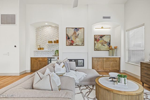 11140 E WHITE FEATHER Lane, Scottsdale, AZ 85262