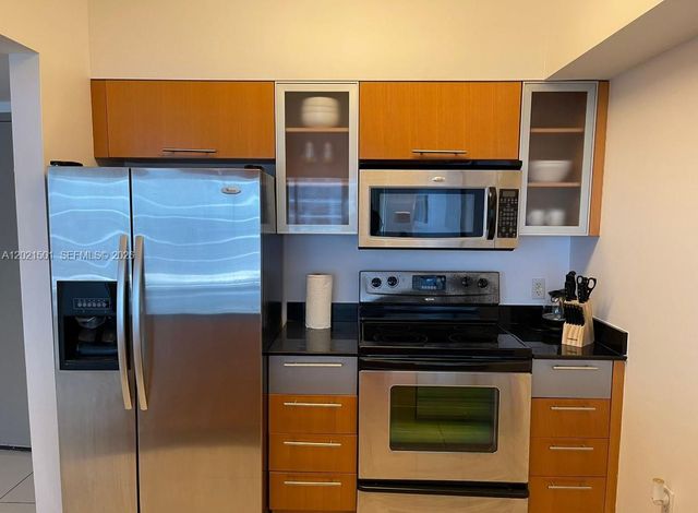 1750 N Bayshore Dr 4305, Miami, FL 33132