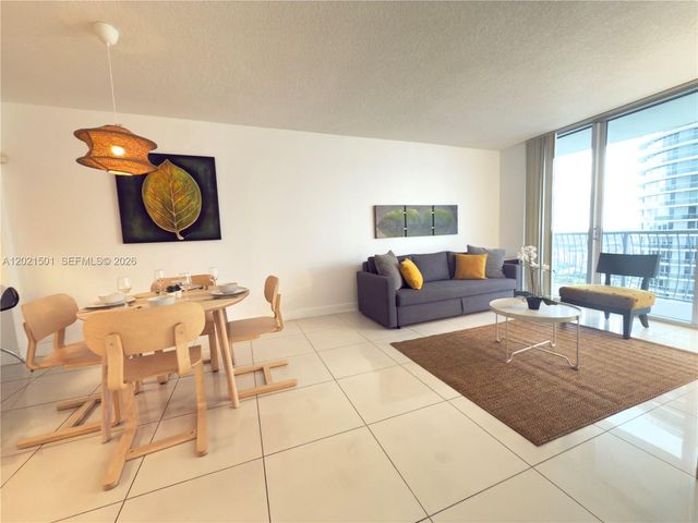 1750 N Bayshore Dr 4305, Miami, FL 33132