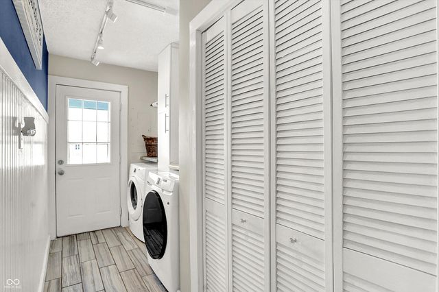 452 E Broadway Street, Greenwood, IN 46143