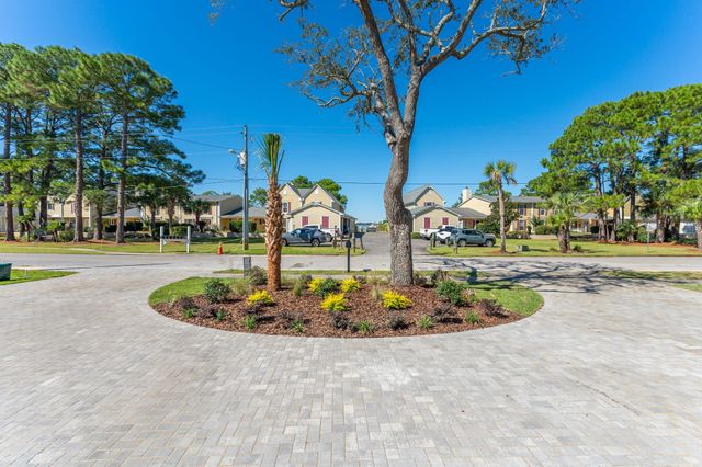 22 Shalimar Drive, Shalimar, FL 32579