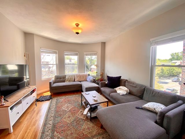 1433 Cambridge Street 3, Cambridge, MA 02139
