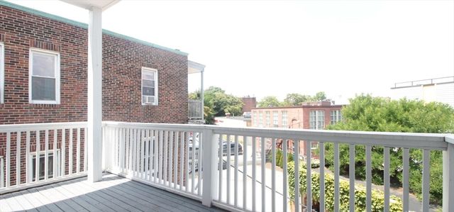 1433 Cambridge Street 3, Cambridge, MA 02139