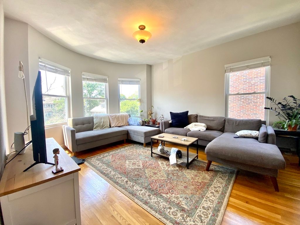 1433 Cambridge Street 3, Cambridge, MA 02139