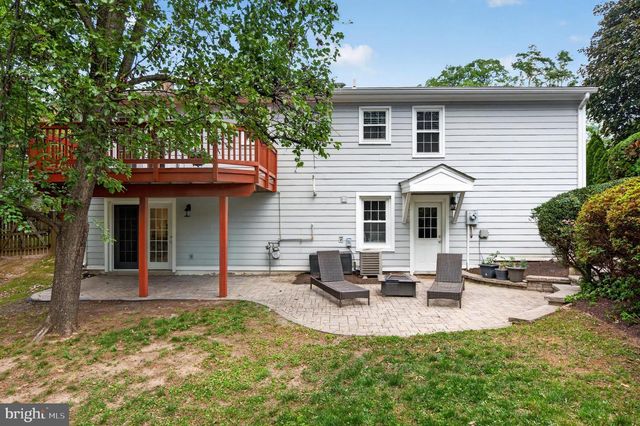 9801 MEADOW VALLEY DR, Vienna, VA 22181