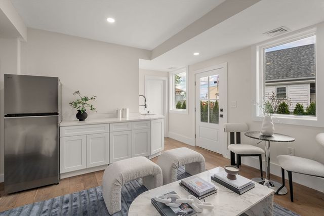 11 Billow Ave 11, Revere, MA 02151