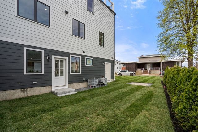 11 Billow Ave 11, Revere, MA 02151