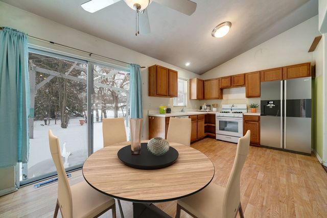 9235 Segunda Lane, Machesney Park, IL 61115