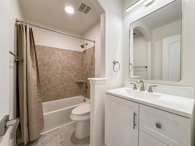 235 Soaring Pines Place, Montgomery, TX 77316