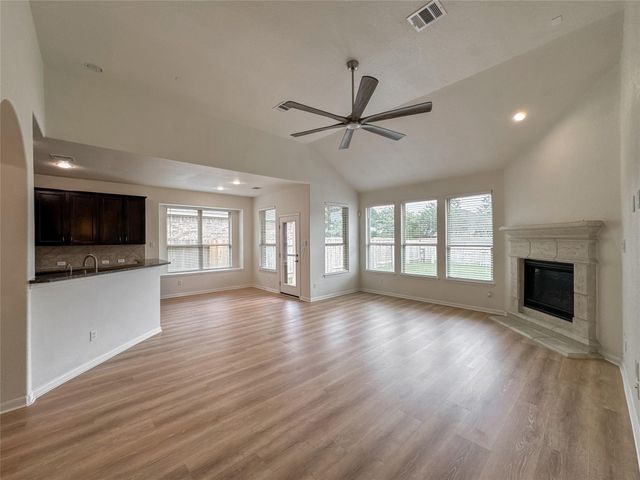 235 Soaring Pines Place, Montgomery, TX 77316