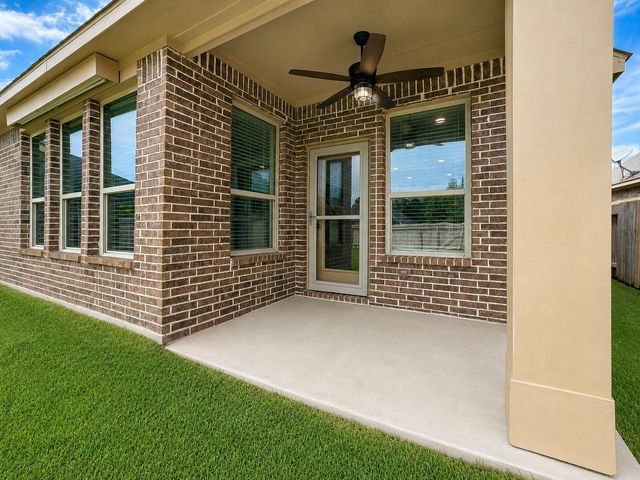 235 Soaring Pines Place, Montgomery, TX 77316