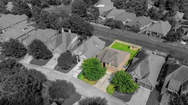235 Soaring Pines Place, Montgomery, TX 77316