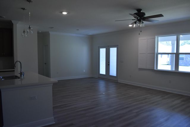 173 Picnic Place, Freeport, FL 32439