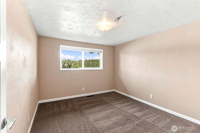 5508 South Bay Terrace Drive NE, Olympia, WA 98516