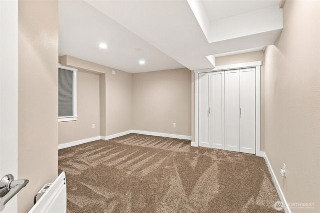 5508 South Bay Terrace Drive NE, Olympia, WA 98516