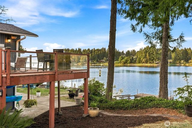 5508 South Bay Terrace Drive NE, Olympia, WA 98516