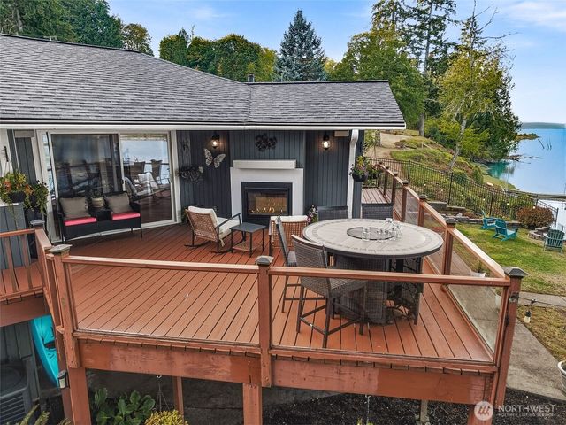 5508 South Bay Terrace Drive NE, Olympia, WA 98516