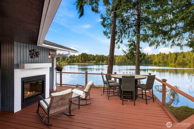 5508 South Bay Terrace Drive NE, Olympia, WA 98516