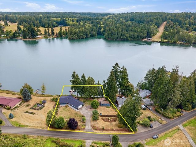 5508 South Bay Terrace Drive NE, Olympia, WA 98516