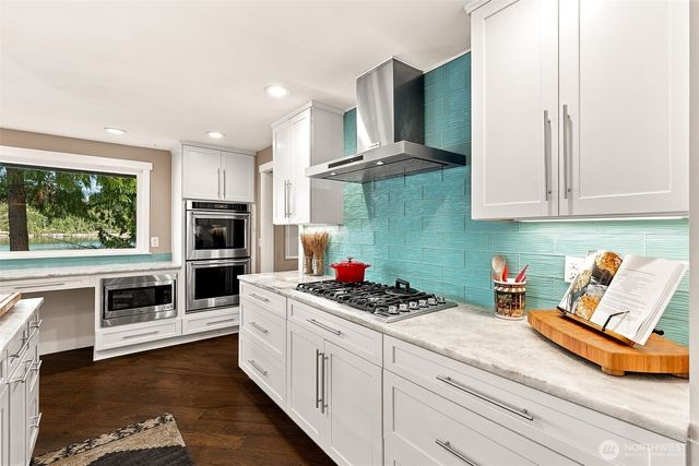 5508 South Bay Terrace Drive NE, Olympia, WA 98516