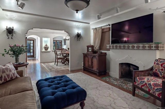 4661 50Th Street, San Diego, CA 92115