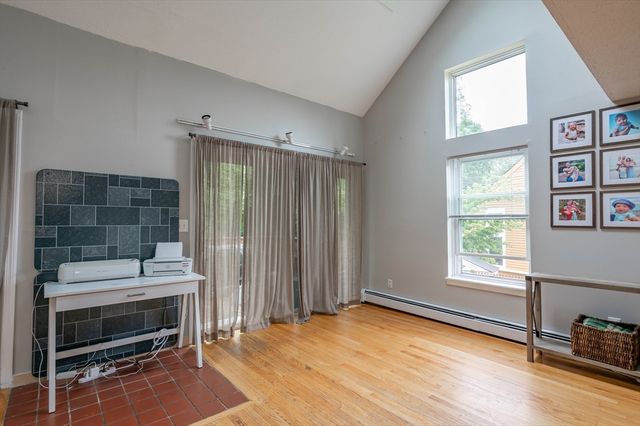 109 Pilgrim Rd 109, Haverhill, MA 01832