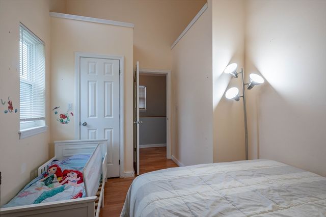 109 Pilgrim Rd 109, Haverhill, MA 01832