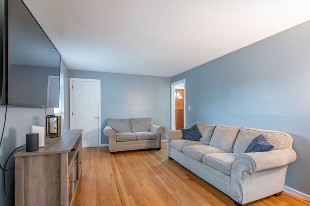 109 Pilgrim Rd 109, Haverhill, MA 01832