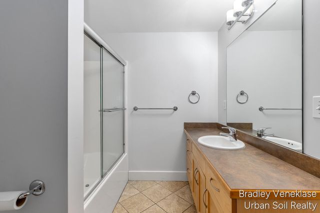 600 Broadway Avenue NW Suite 235, Grand Rapids, MI 49504