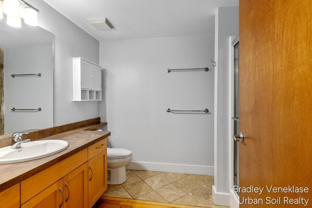 600 Broadway Avenue NW Suite 235, Grand Rapids, MI 49504