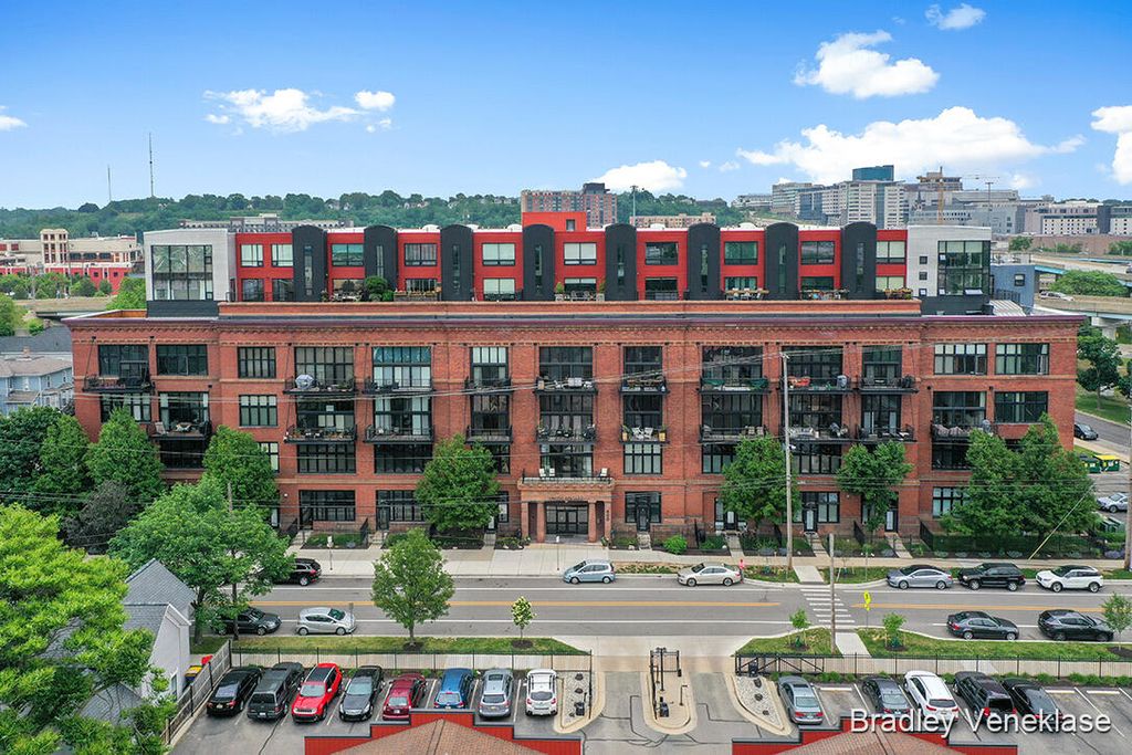 600 Broadway Avenue NW Suite 235, Grand Rapids, MI 49504