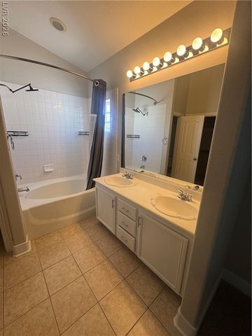 1521 Tillman Falls Avenue, Las Vegas, NV 89183