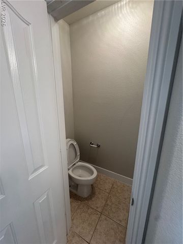 1521 Tillman Falls Avenue, Las Vegas, NV 89183